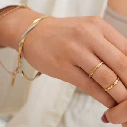 Leuven Surface Ring - Gold